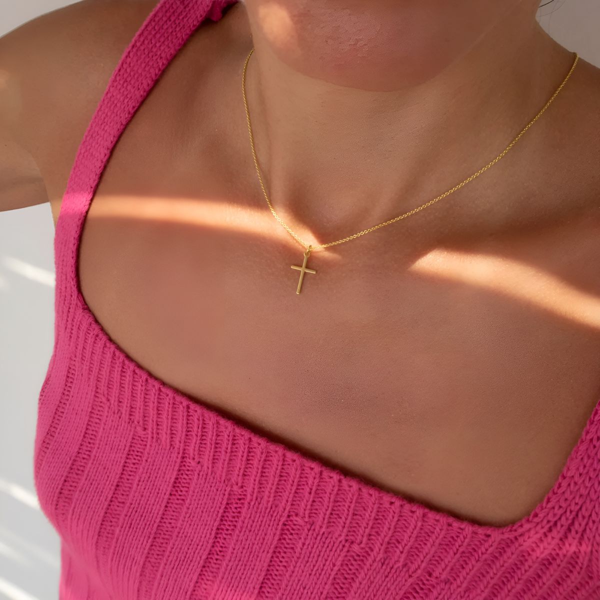 MV™ | Collier Croix de Lumière