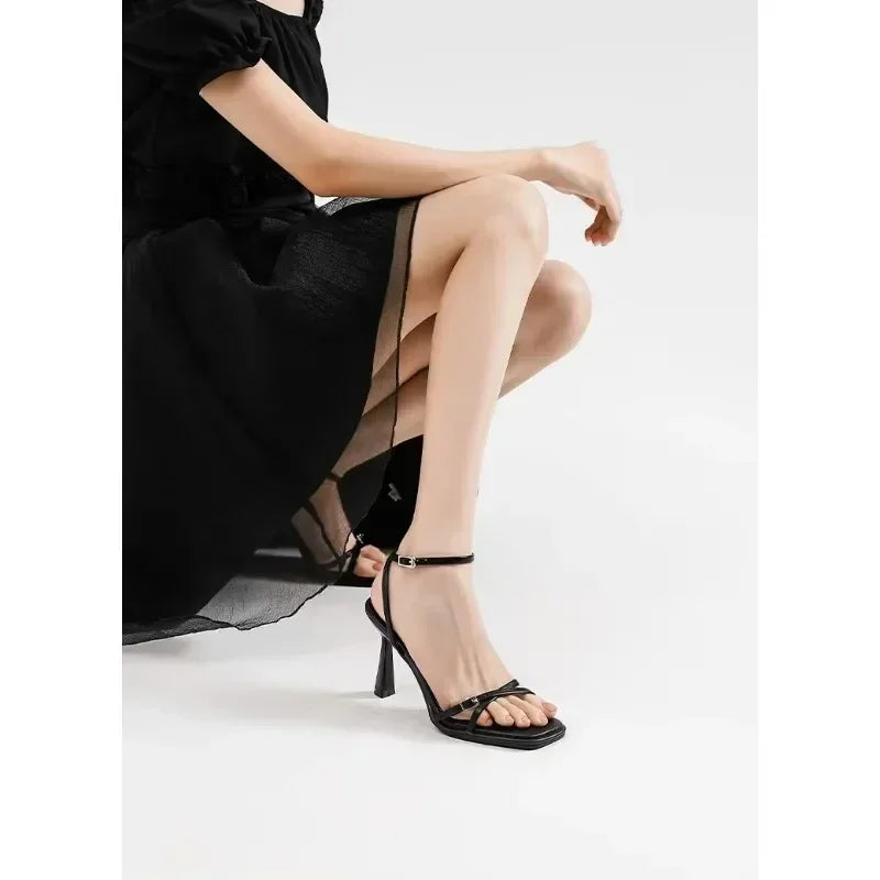 MV™ - Talons Élégants